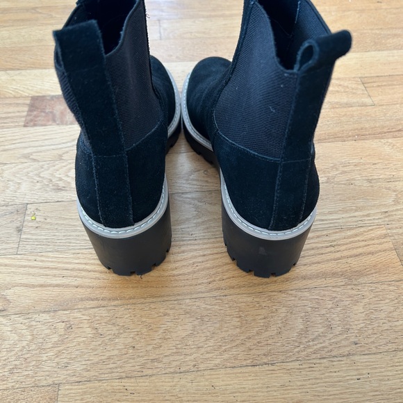Dolce Vita Chelsea Boots - Picture 3 of 5